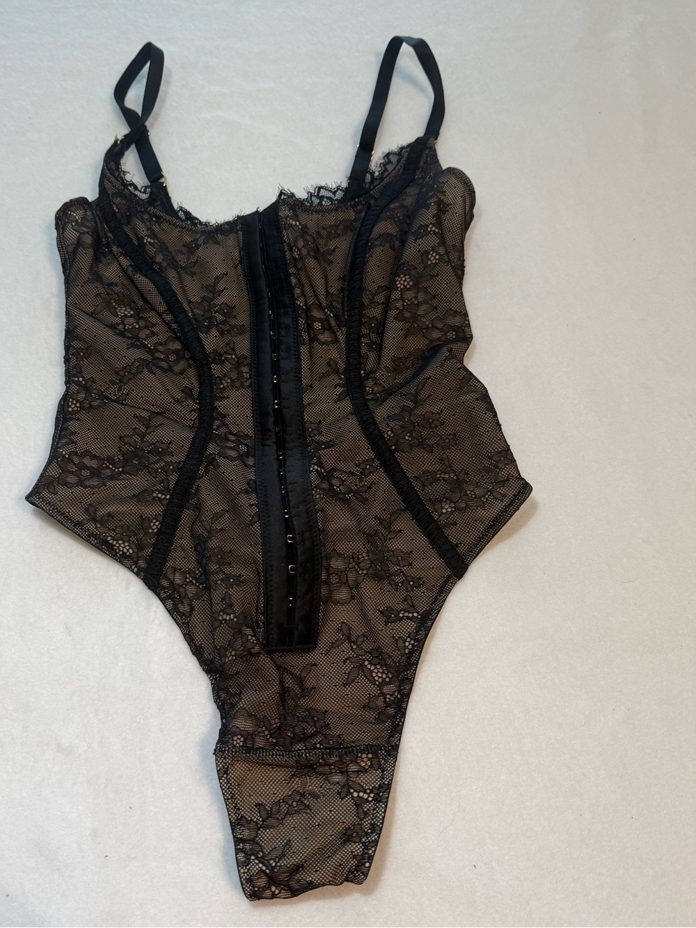 SHAPELLX Women's Lace Bodysuit, Tummy Control, Backless. Black. Size Small